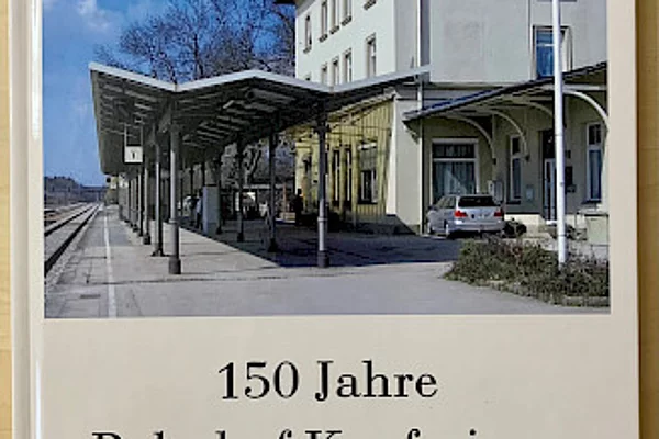 Fotobuch von Walter Meier zum 150 Jahre Jubiläum des Bahnhof Kaufering im Jahr 2022